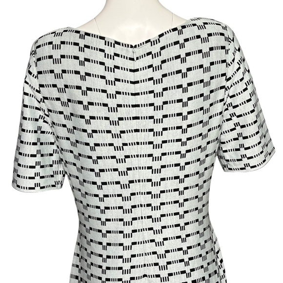 St. John Gray Black Knit Fit & Flare Dress Rayon Wool Printed Boat Neck size 12 - Picture 5 of 11